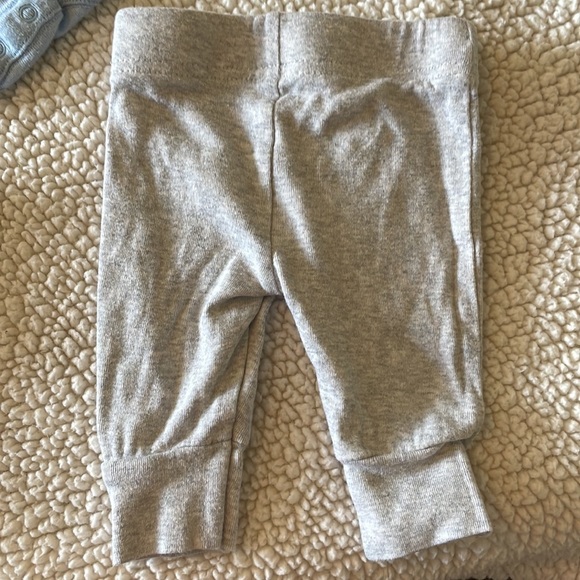 Newborn Boy Outfit - Picture 4 of 7